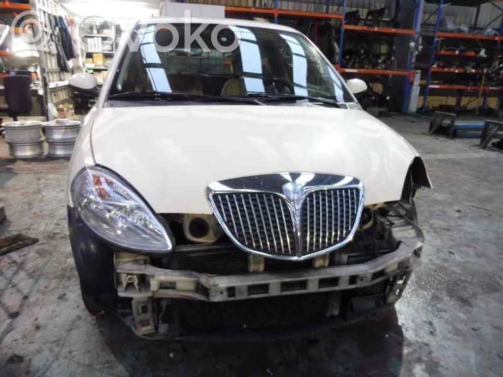 Ypsilon Ypsilon  46823548