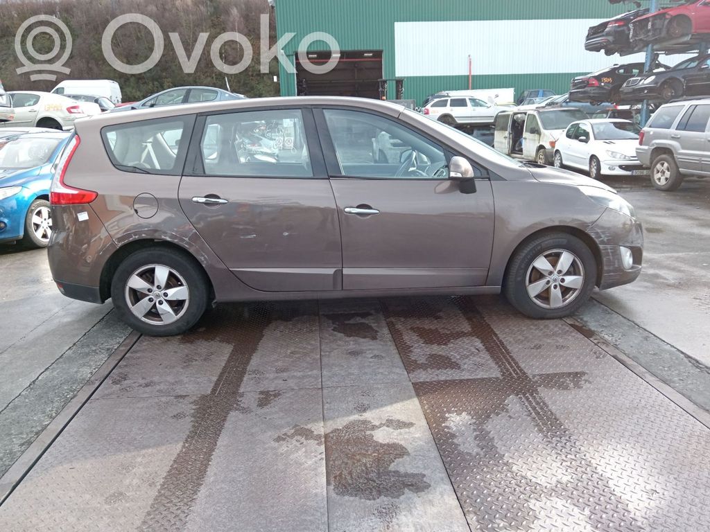 Grand Modus Modus  255670019R