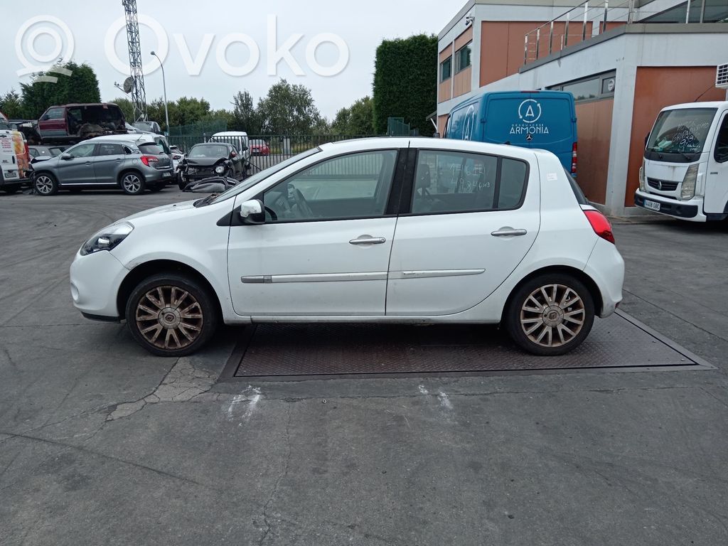 Clio III Clio  88102003