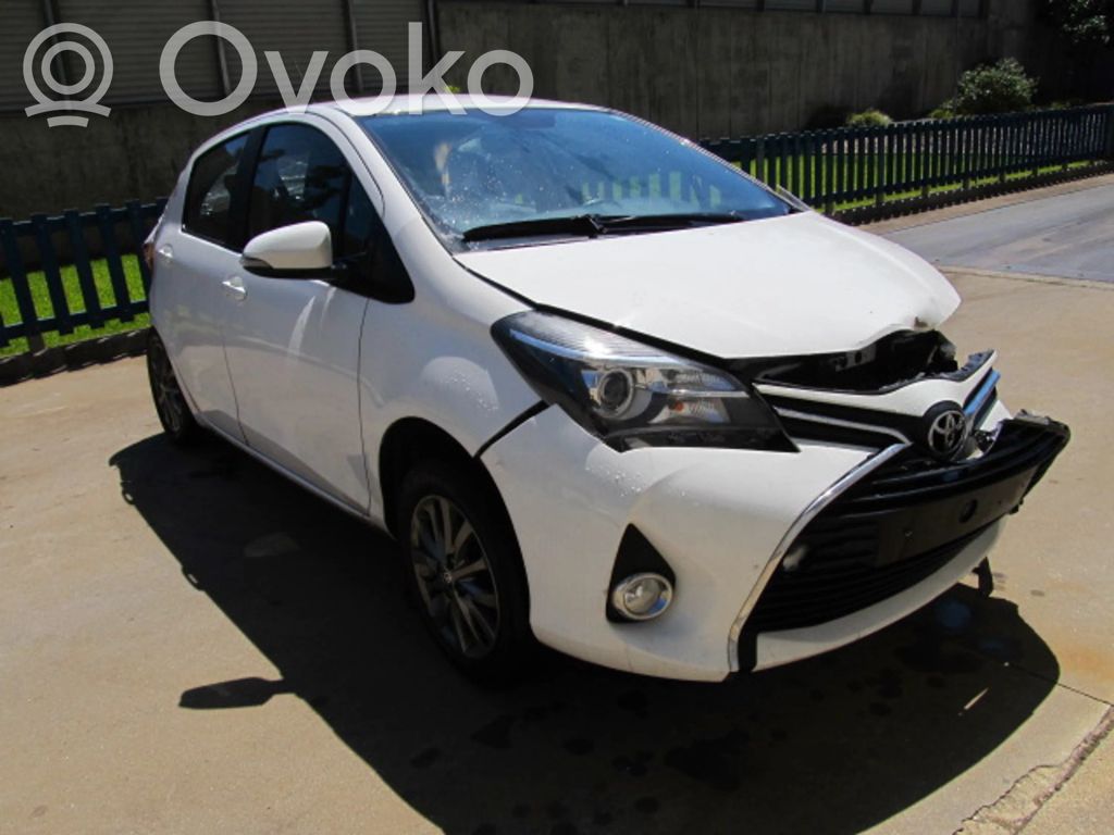 Yaris Yaris  8946552740