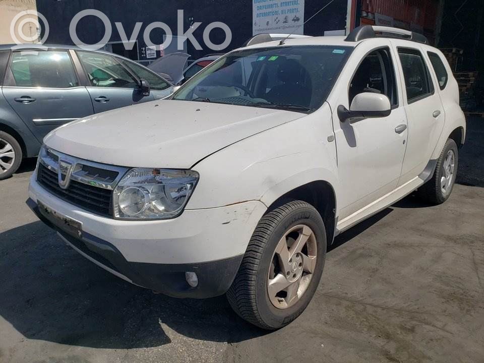 Duster Duster  180106136R