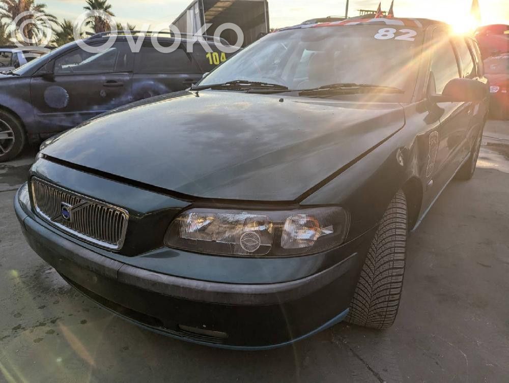V70 S70, V70, V70 XC  8691876