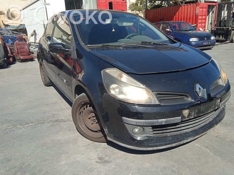 Clio III Clio  8200294234