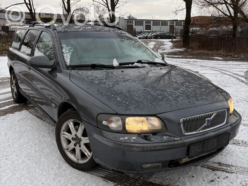 V70 S70, V70, V70 XC  P8638618