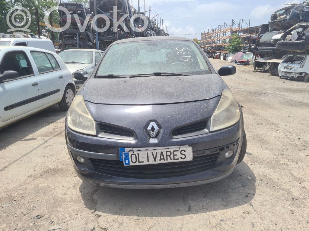 Clio III Clio  8200315013