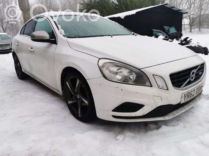 S60 S60  31318999