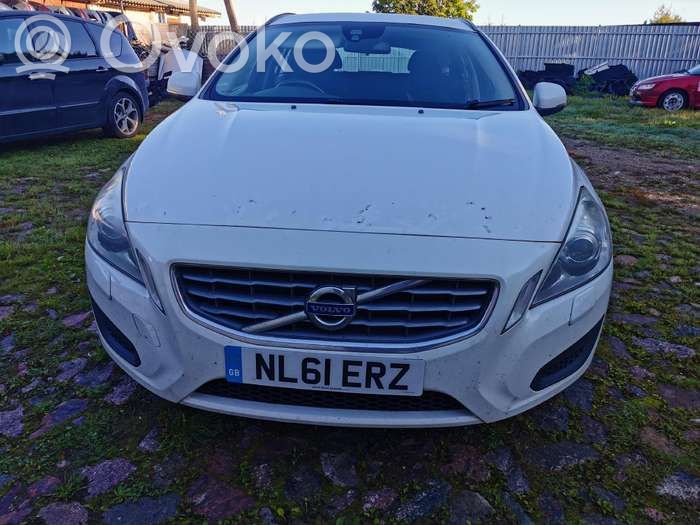 V60 V60, V60 Cross Country  30739428