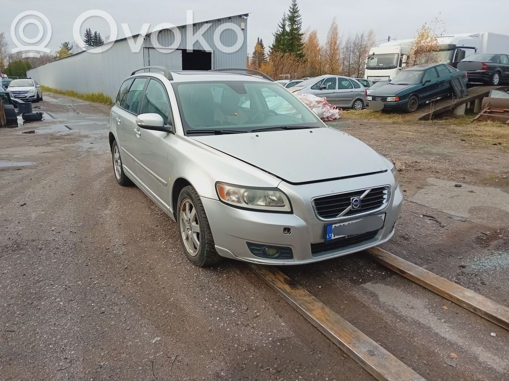 V50 V50  31211071AA
