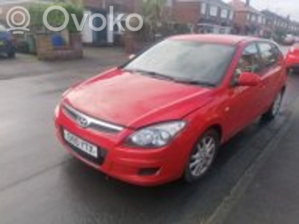 i30 i30  866112R000