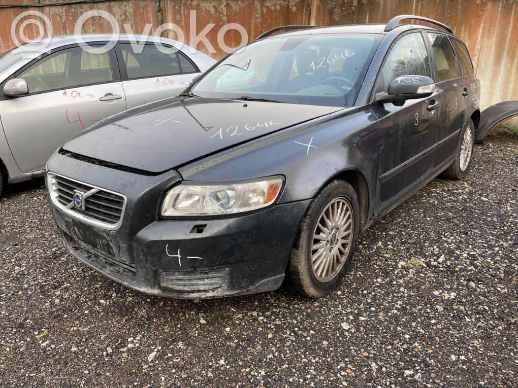 S40 S40, V40