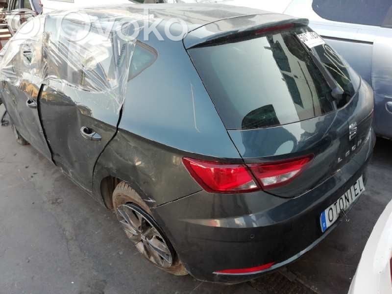 Leon (5F) Leon  5Q0614517EE