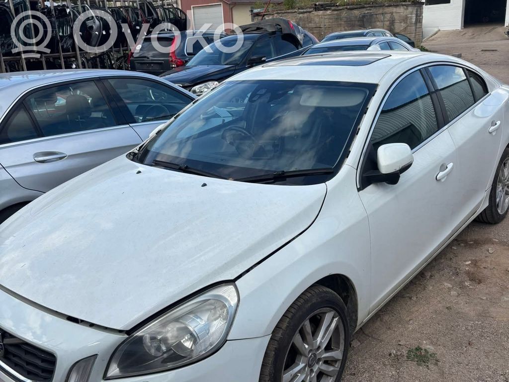 S60 S60  31334531