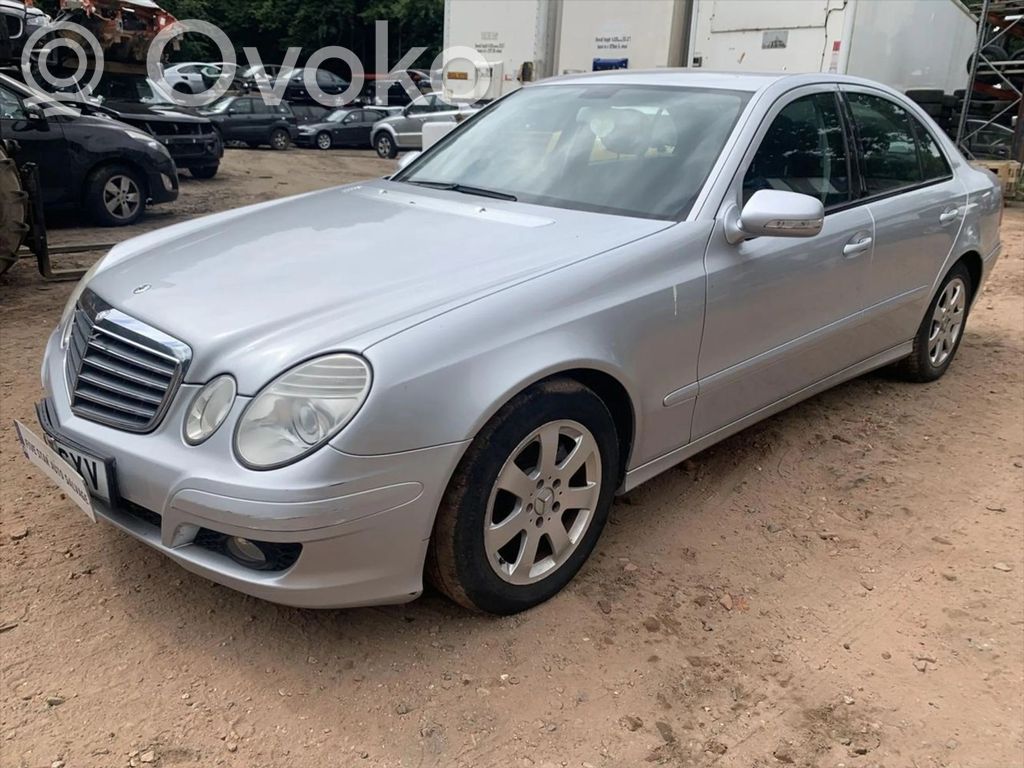 E W211 E-class, AMG (W124, W210, W211, W212, W213, C207, W238)  2118211358