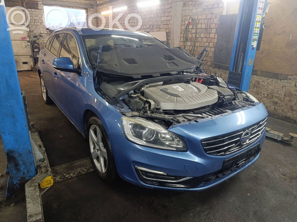 V60 V60, V60 Cross Country  89089352