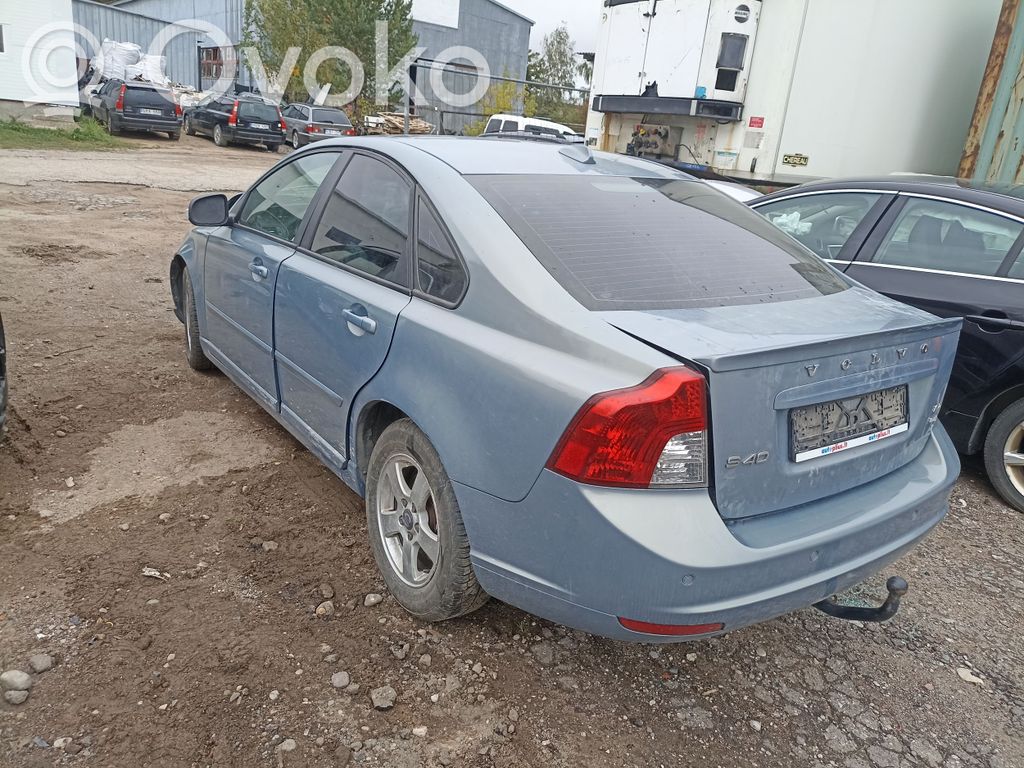 S40 S40, V40  30744920