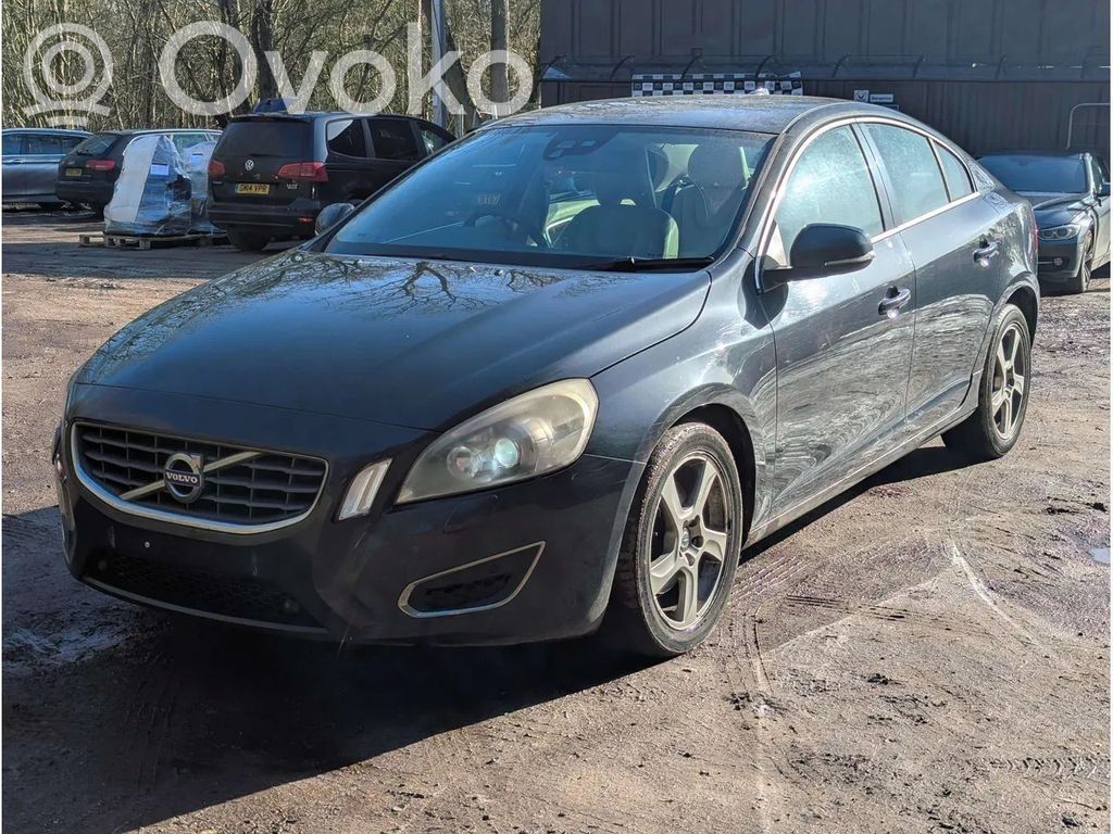 S60 S60  31324550