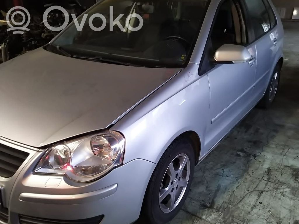 Polo IV 9N3 Polo  6Q1837247B