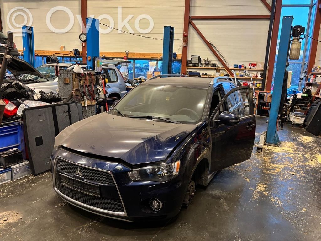 Outlander Outlander  9660525380