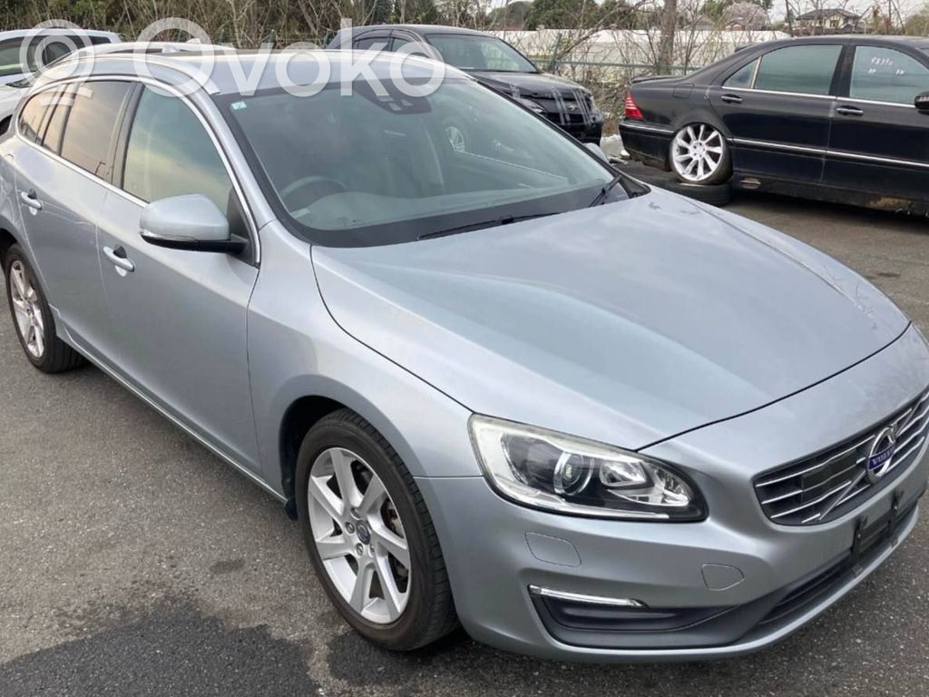 V60 V60, V60 Cross Country  31400101