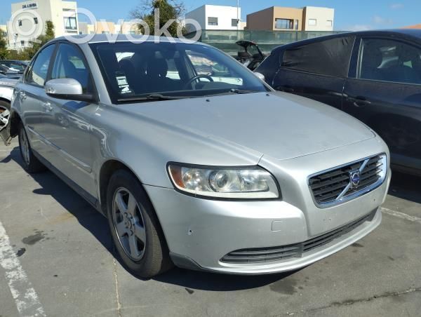 S40 S40, V40