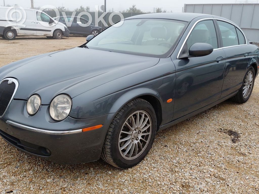 S-Type S-Type  2R8313N064