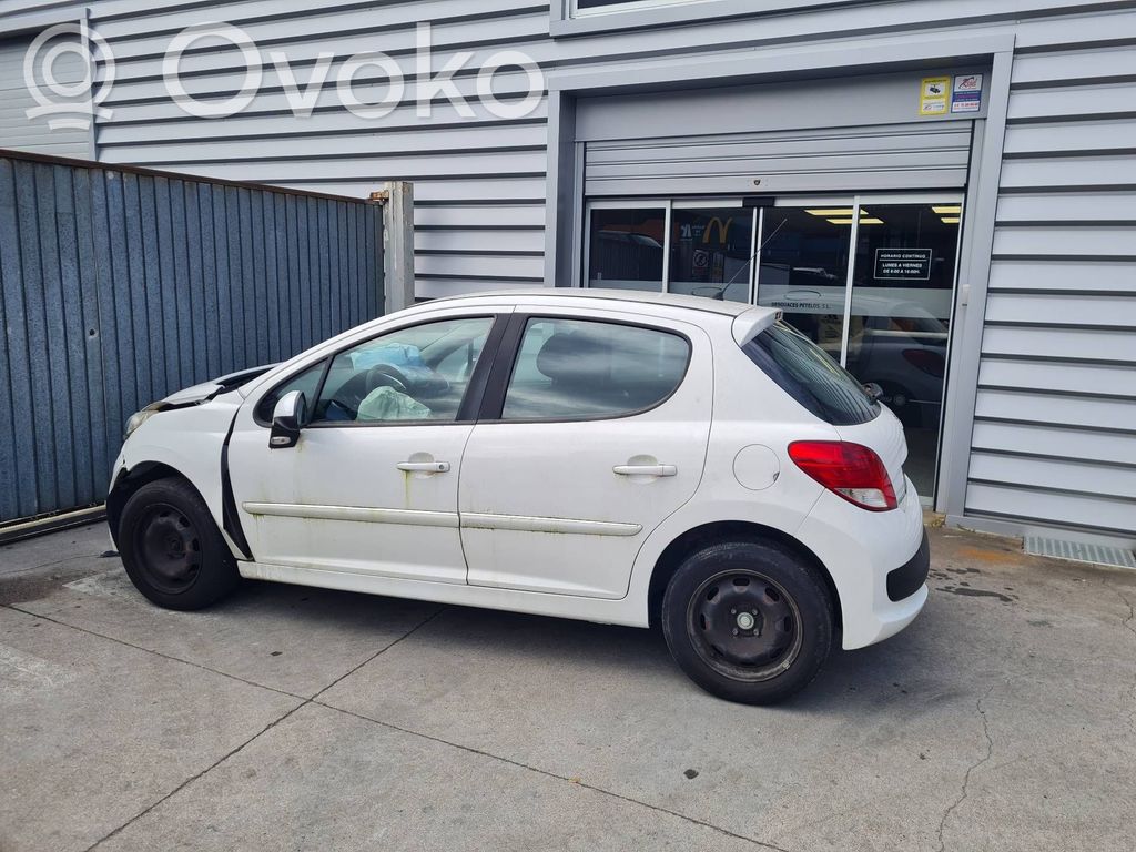 Focus Focus  9666898680