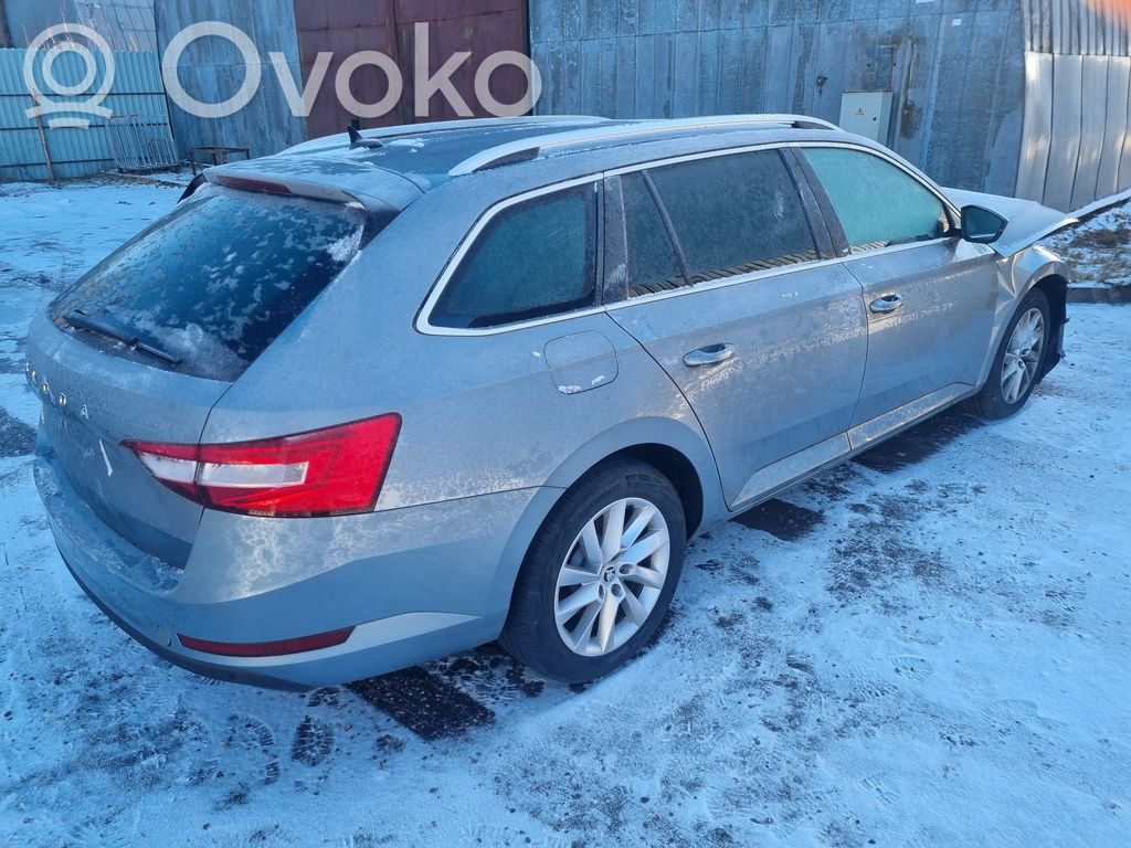 Superb B8 (3V) Superb  05L907309B