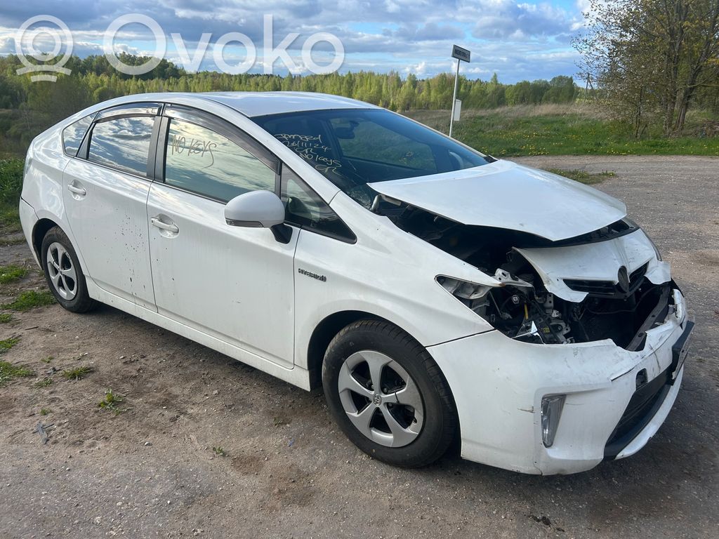 Prius (XW30) Prius  5562047020