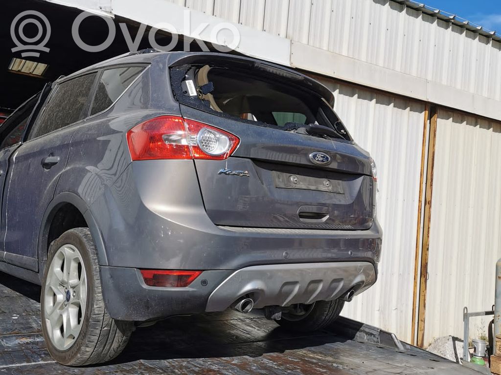 Kuga I Kuga  002G0P039100