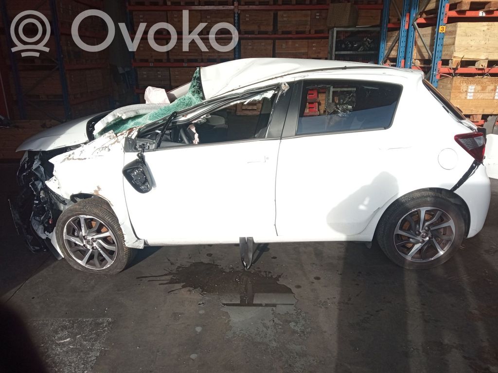 Yaris Yaris  190903AA