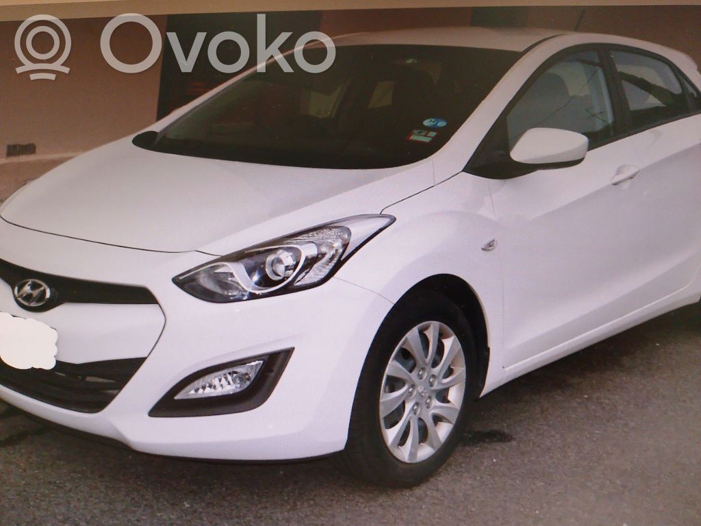i30 i30  73700A5000