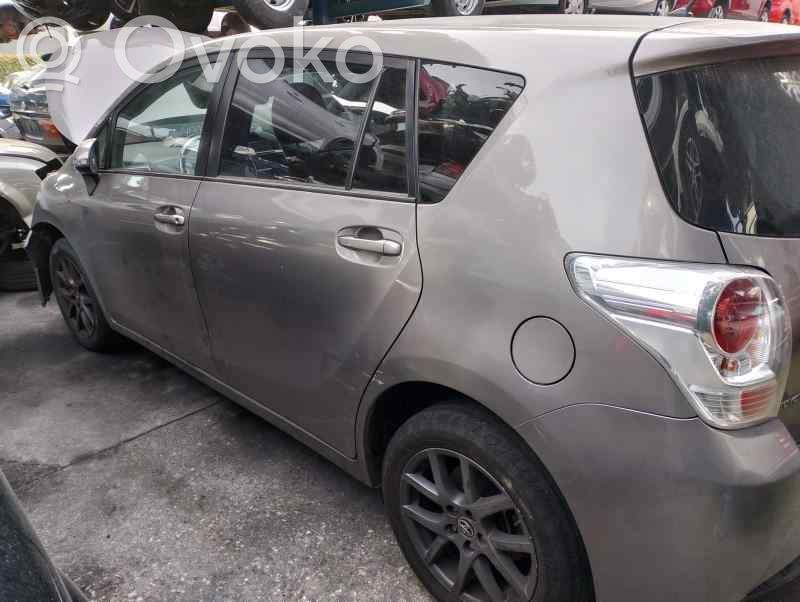Corolla Verso E121 Corolla Verso  270600T360