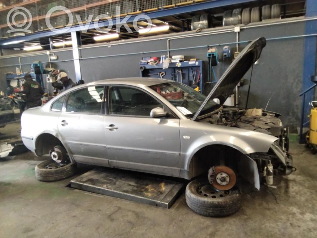 PASSAT Passat  8D0145177