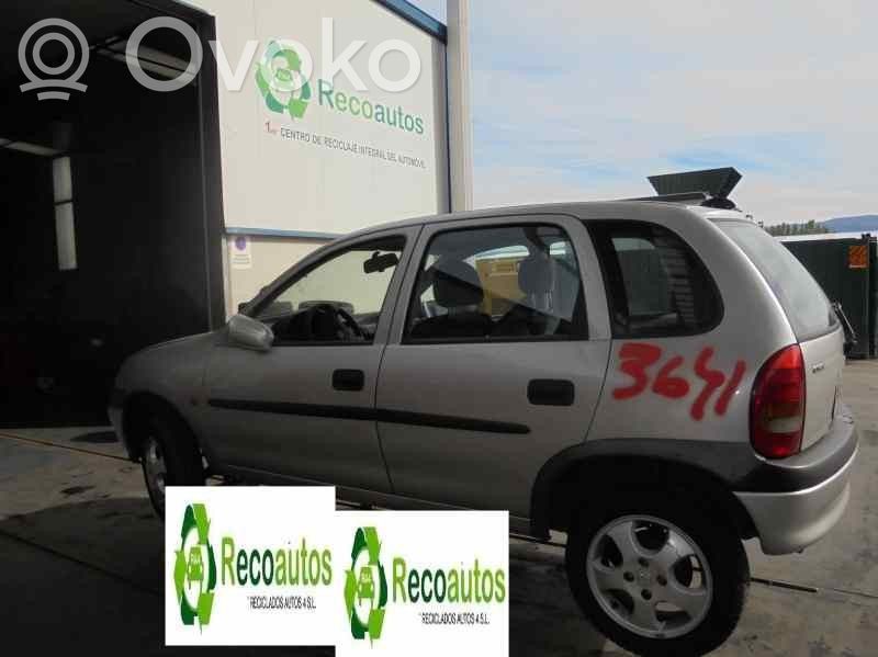 Corsa B Corsa  120018310