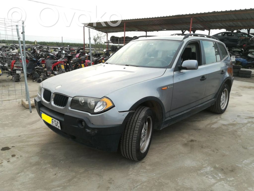 X3 E83 X3  06T164