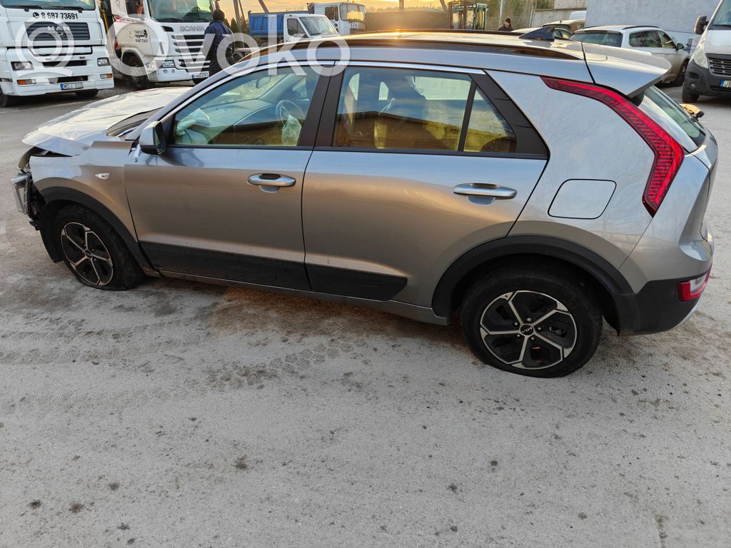 Niro Niro  3921008HB0