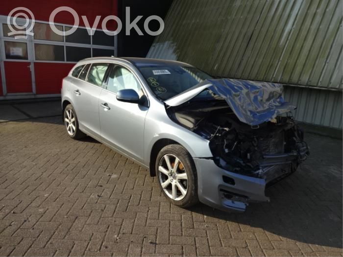V60 V60, V60 Cross Country  31293869