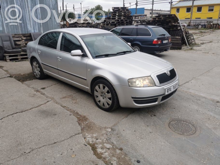 Superb B5 (3U) Superb