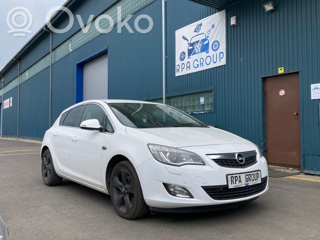 Astra J Astra  13248546