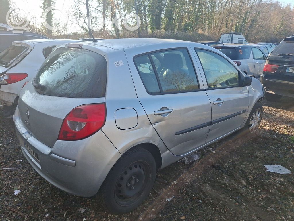Clio III Clio  8200559749