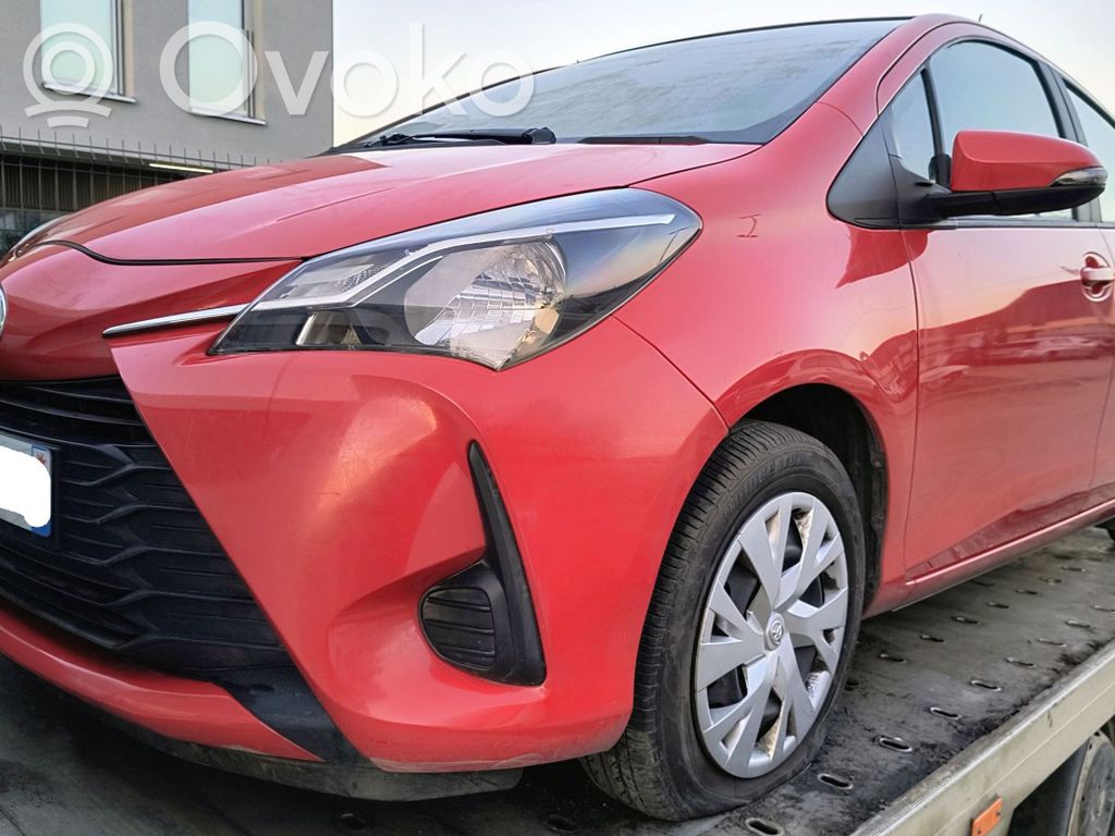 Yaris Yaris  894650H060