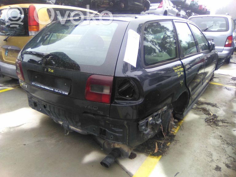 S40, V40 S40, V40