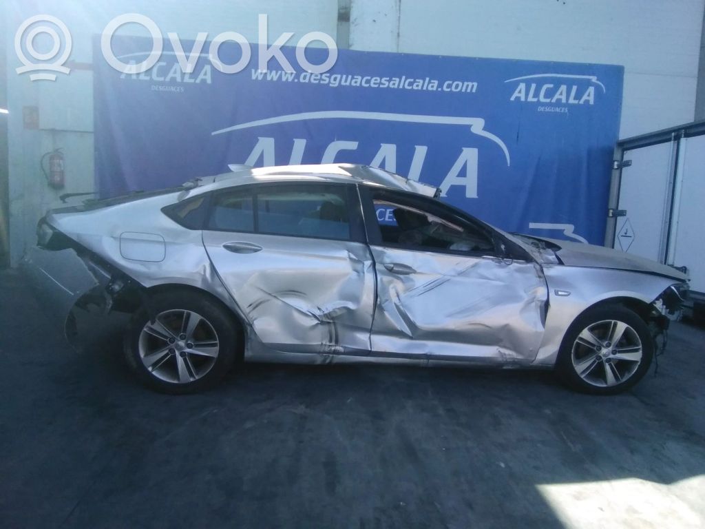 Insignia B Insignia  55497864