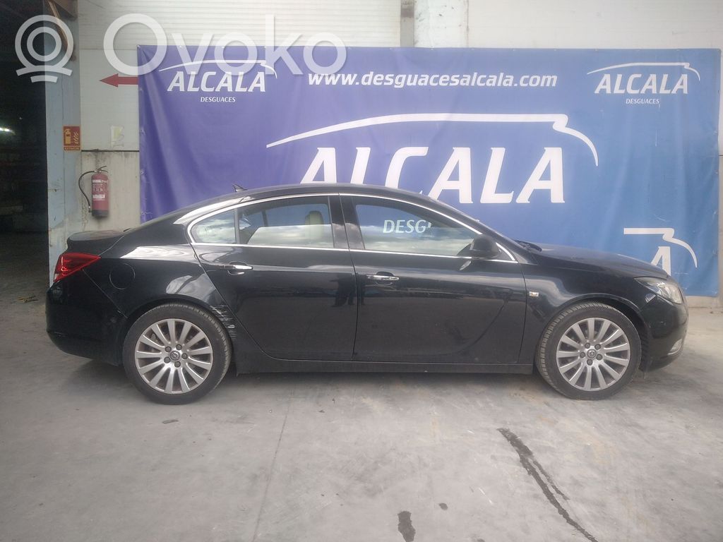 Insignia A Insignia  0445110327