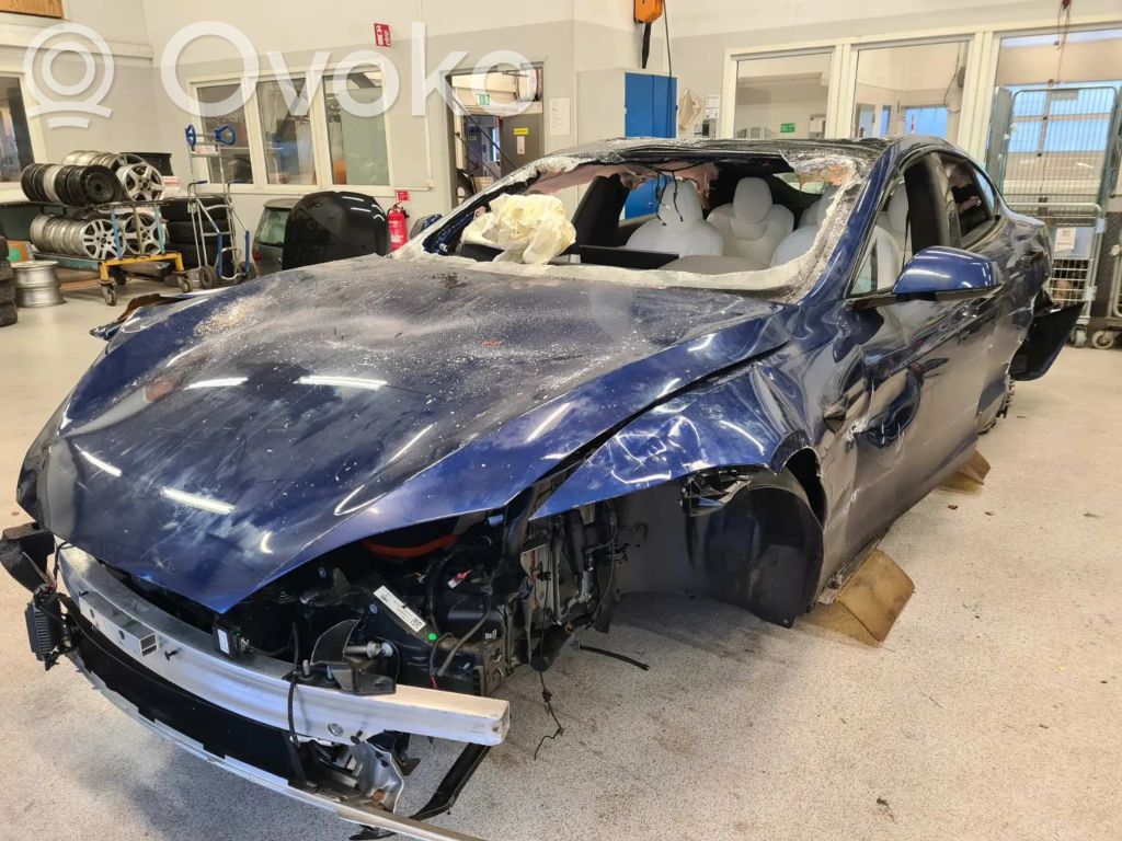 Model S Tesla Model S  147344700A