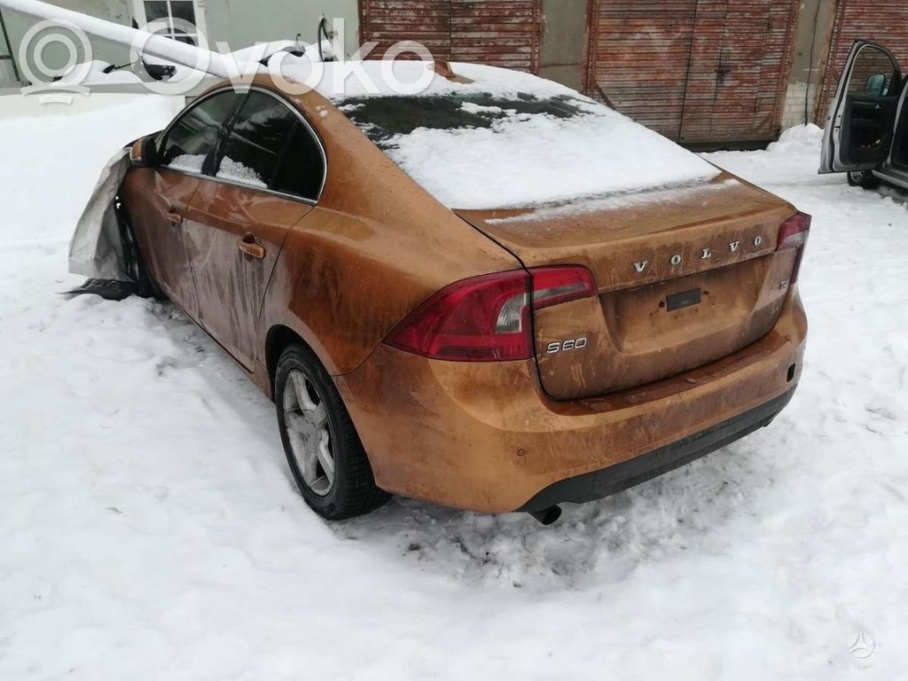 S60 S60  31285436