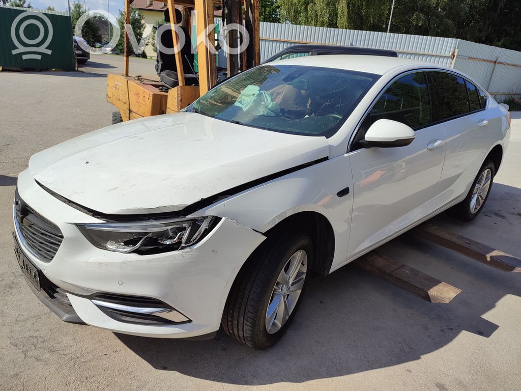 Insignia B Insignia  23356092