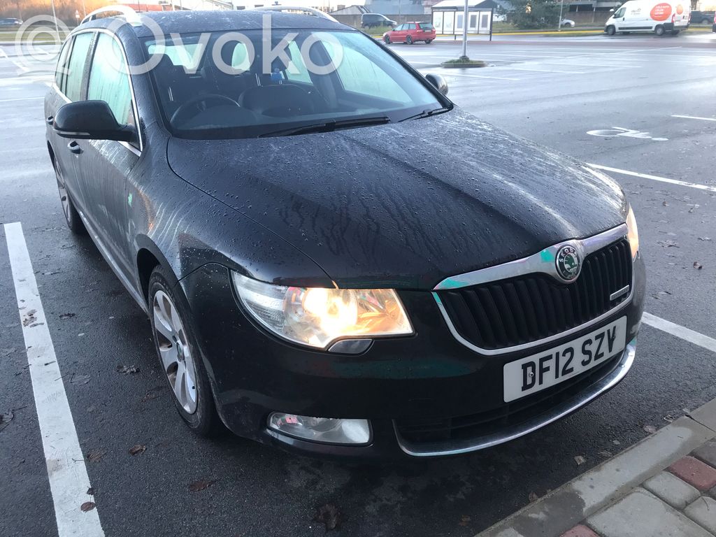 Superb B6 (3T) Superb  120358
