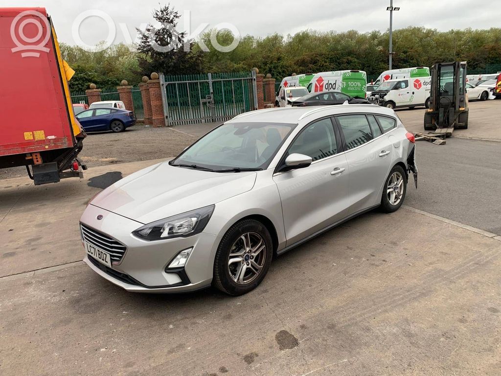 Focus Focus  1050797300