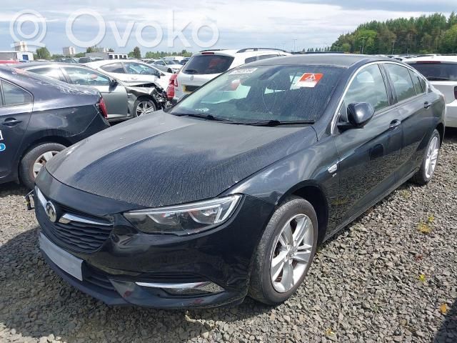 Insignia B Insignia  39148591